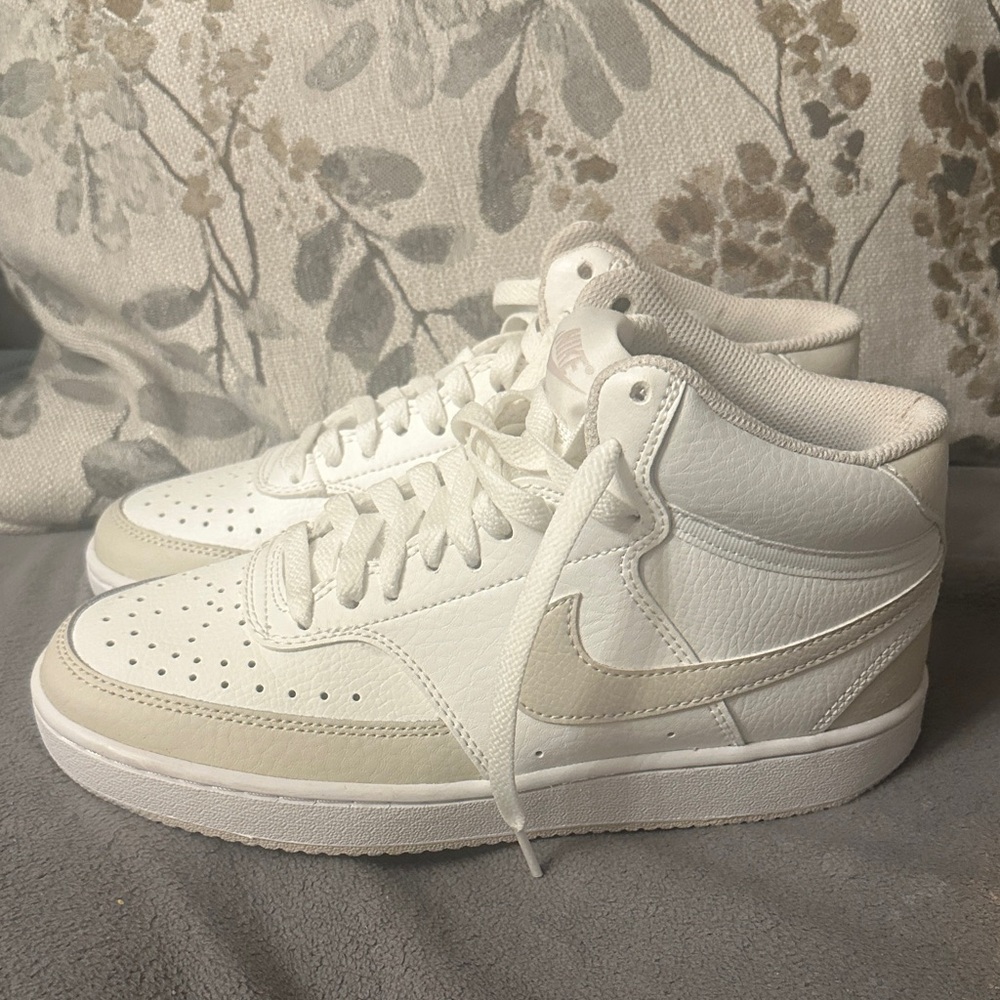 Nike Court Vision Mid Sneakers